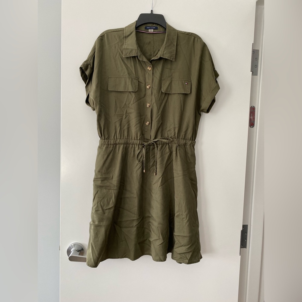 Women’s dress